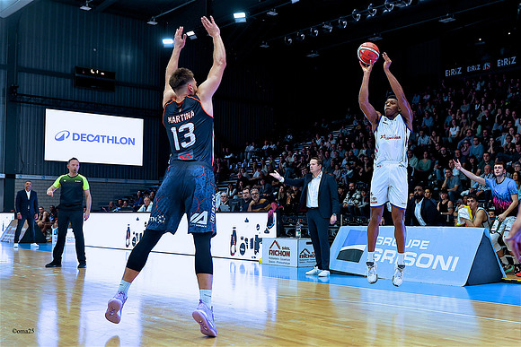251011 Olympic-Neuchatel 29c