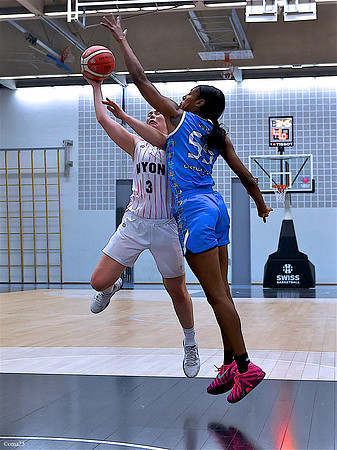 251105 Nyon-Avenida 54c