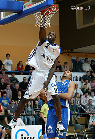 10Sp-Dunks10-041ic