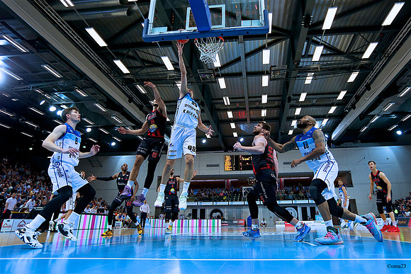 230523 Oly-Geneve 49c