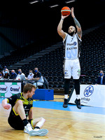 201205 Oly-Mon 06c