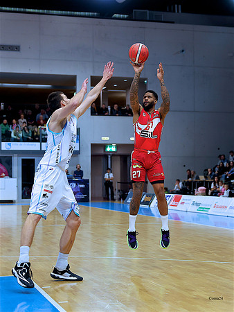 241221 Oly-Foxes 35c